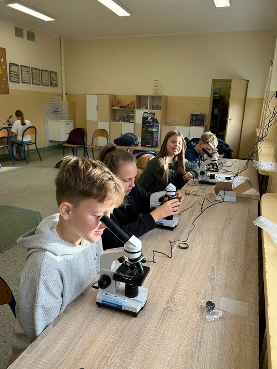  Przewodnik po świecie zwierząt – projektowe zajęcia z biologii  