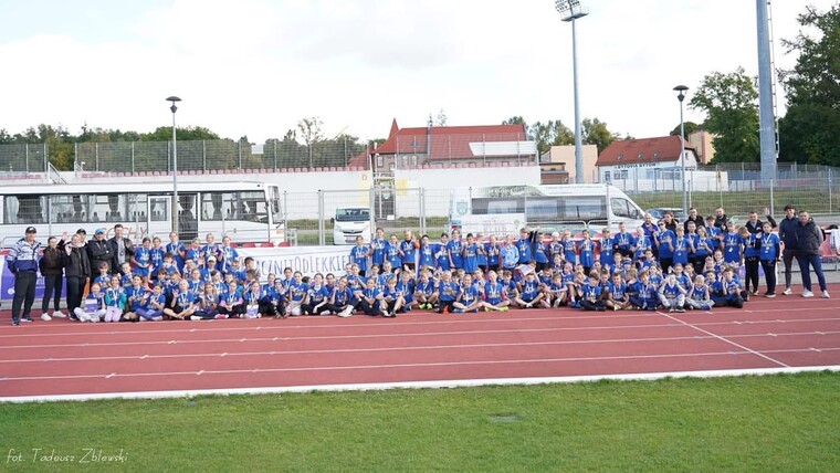 Młodzi sportowcy z SP 5 w Bytowie – Lekkoatletyczne Nadzieje Olimpijskie!