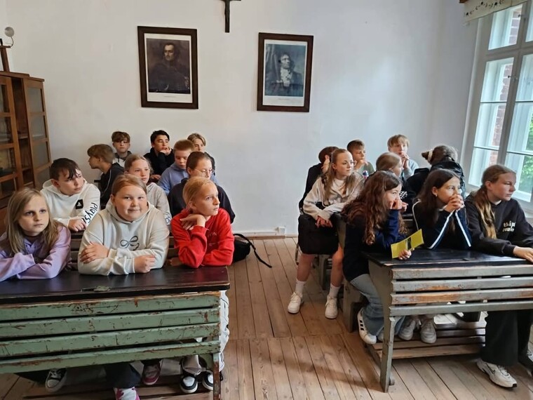 Wycieczka klasy 5a do Płotowa – lekcja historii i tradycji