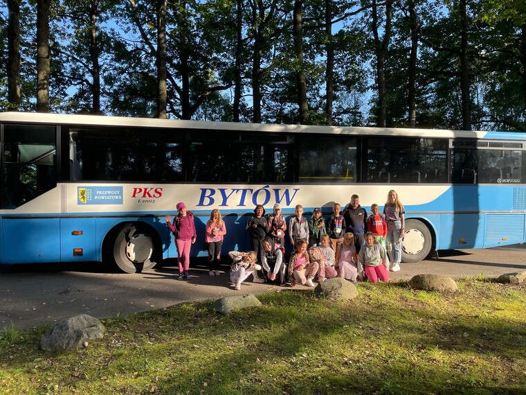 Wycieczka plenerowa klasy 2d nad jeziorem Jeleń